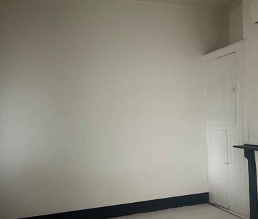 central three bedroom in Palmerston North - Photo 3