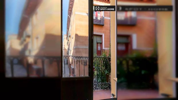 1-bedroom apartment for rent in Embajadores - Foto 1