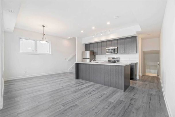 For Lease - 3058 Sixth Line Unit# 318, Oakville, Ontario - Photo 1