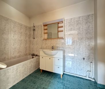 Location Appartement 2 pièces 50m² ONET LE CHATEAU 12850 - Photo 4