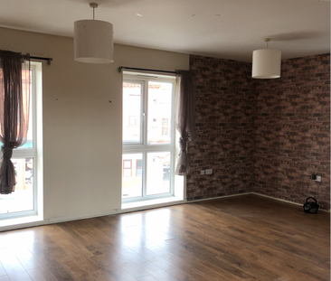 2 bedroom apartment to rent - Photo 2 | Rentumo