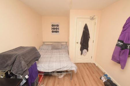 4 bedroom house to rent - Photo 2