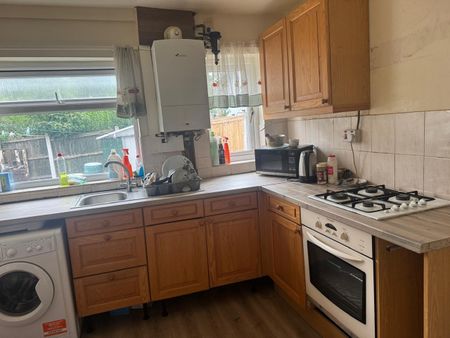 Room in a Shared House, Anslow Avenue, NG9 - Photo 5