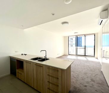 Stunning and luxury 2 bedroom apartment in the heart of Hurstville!! - Photo 1