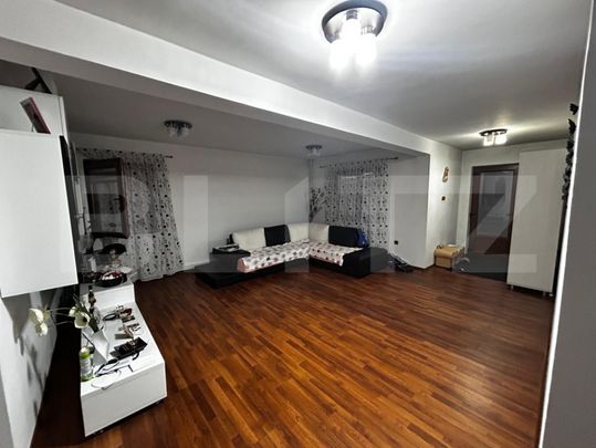 Casa de inchiriat, 4 camere, 200 mp, zona Penitenciar - Fotografie 1