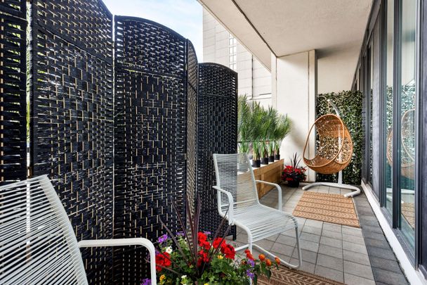 For Lease - 111 Elizabeth Street Unit# 101, Toronto, Ontario - Photo 1