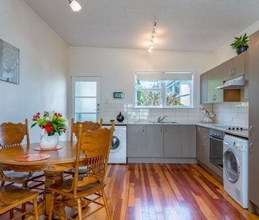 Townhouse in Avalon - Photo 3