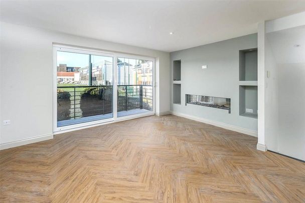 3 bedroom end of terrace house to rent - Photo 1