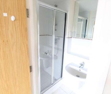 Hatton Place, Midland Road, Luton, Bedfordshire, LU2 - Photo 5