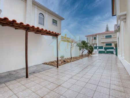 4 room luxury House for rent in Torres Vedras, Lisbon - Photo 4