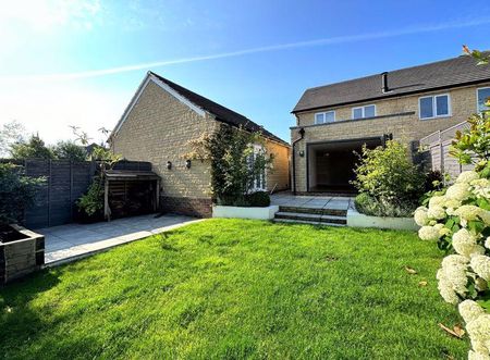 3 bedroom semi-detached house to rent - Photo 2