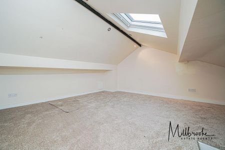 2 bedroom terraced house to rent - Photo 2