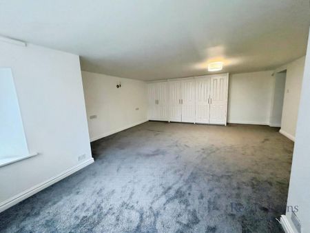 3 bedroom apartment to rent - Photo 4