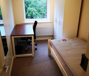 4 bedroom house share to rent - Photo 4