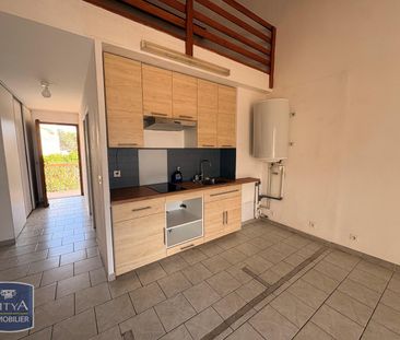 Location Appartement 2 pièces 50m² ST MITRE LES REMPARTS 13920 - Photo 6