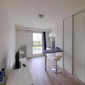 Location Appartement 1 pièce 25m² TOURS 37000 - Photo 2