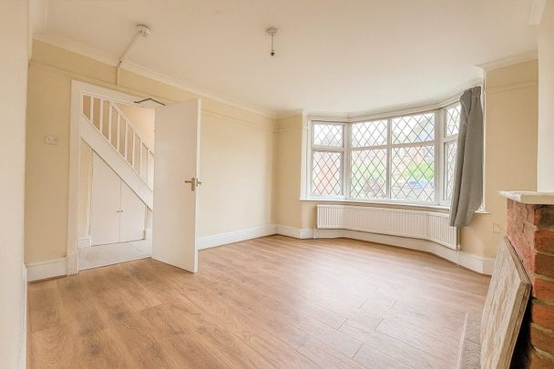 5 Bedroom House To Let - HP13 - Photo 1