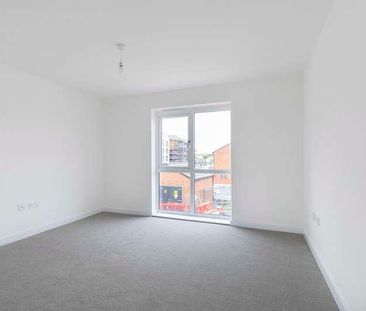 The Waterfront, Gloucester, GL2 - Photo 2