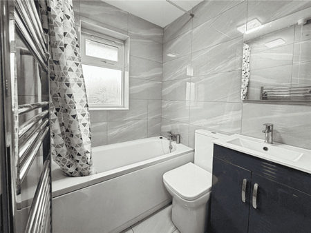 Hadlow Road, Welling, DA16 - Photo 4