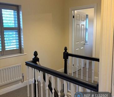 4 bedroom detached house to rent - Photo 4