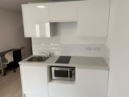 Studio to rent - Photo 4