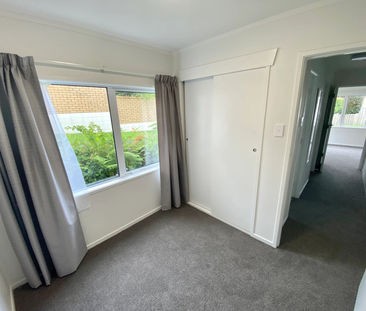 Two Bedroom Unit with Carport in Remuera - Photo 5