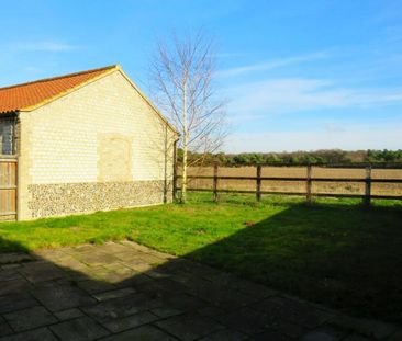 Mundford Road - Photo 5