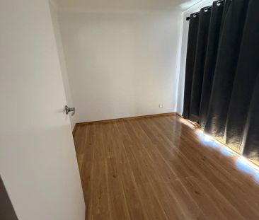 “Centrally Located Family Home” - Photo 5