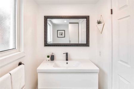 For Lease - 3 Shakespeare Drive, Guelph, Ontario - Photo 2