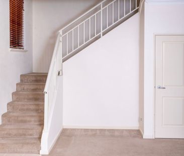 Stylish Retreat - Photo 3