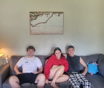 Logan Central - Photo 6