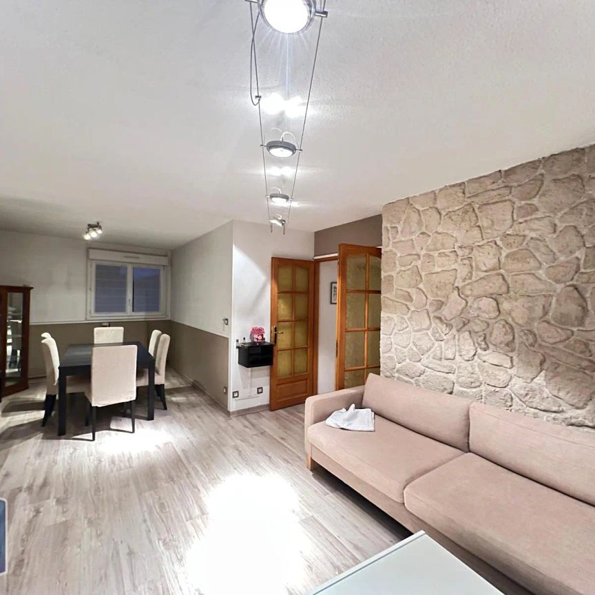 Appartement à louer 5 pièces 94.49m² - Photo 1