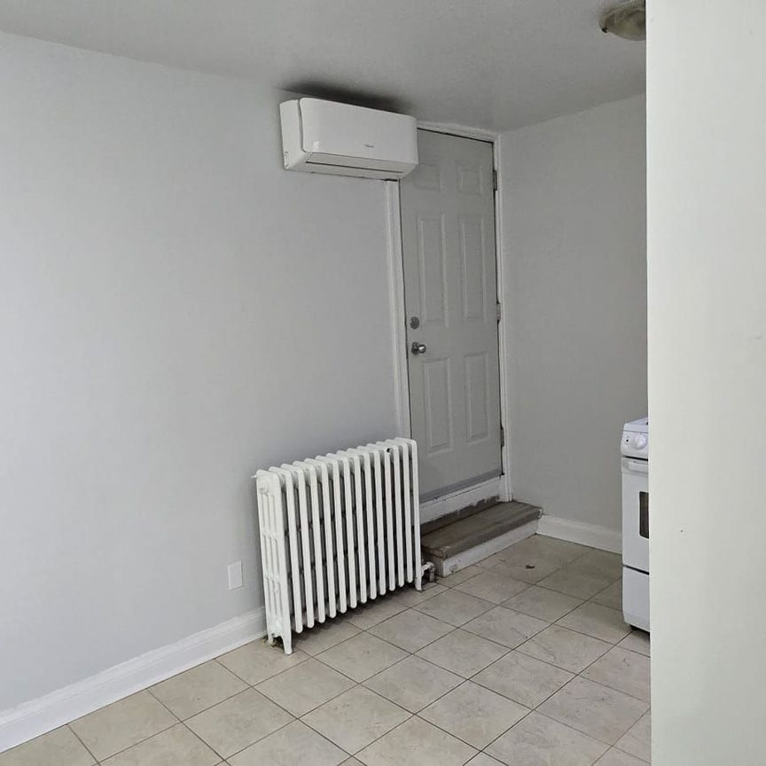For Lease - 1854 Eglinton Avenue Unit# 1, Toronto, Ontario - Photo 1