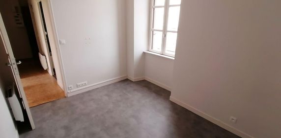 A LOUER- PLEIN CENTRE DE VERN SUR SEICHE- RENNES METROPOLE- Appartement de type 2 de 42,04m² ha... - Photo 2