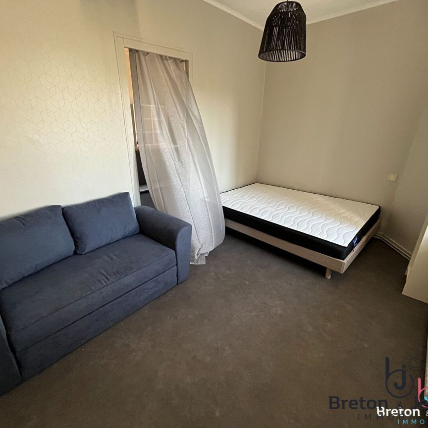 Location Appartement 1 pièce 26m² FOUGERES 35300 - Photo 1