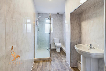 3 bedroom terraced house to rent - Photo 5