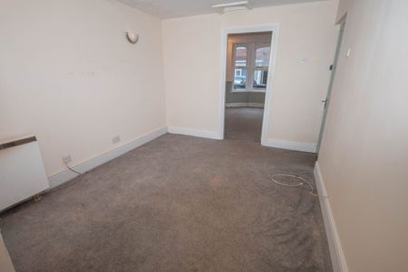 King Edward Road, Rugby, CV21 - Photo 5