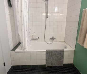 APPARTEMENT DE 2 PIÈCES À SCHLIEREN (ZH), MEUBLÉ, TEMPORAIRE - Photo 6