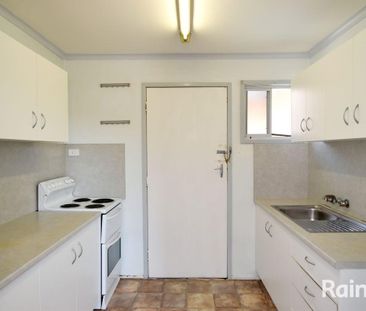 Conveniently located 2-Bedroom Unit in West Gladstone - Photo 4