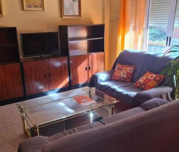 Piso de alquiler en Carrer del Falutx, Les Tendetes - Avenida Burja... - Foto 1