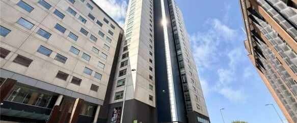 1 Bed Flat, Beetham Tower, L3 - Photo 1