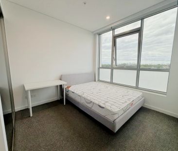 2 bed 2 bath-210 - Photo 4