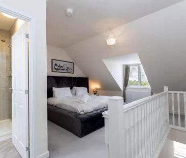 3 bedroom semi-detached house to rent - Photo 4