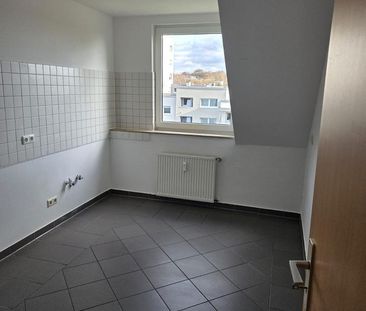 4,5 Zimmer Wohnung mit Balkon über 2 Etagen - Foto 1
