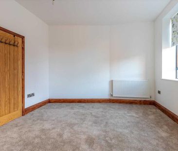 3 bedroom maisonette to rent - Photo 5