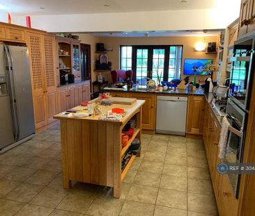 1 bedroom in a house share to rent - Photo 5