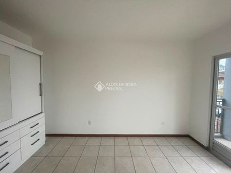 Apartamento com 1 quarto e 30m² para alugar em Barreiros, São José. - Photo 3