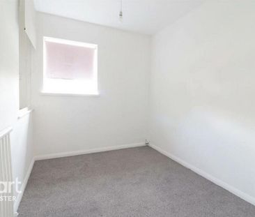 3 bedroom detached house to rent - Photo 5