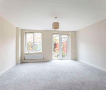 Siskin Drive, Cheltenham, GL51 - Photo 2