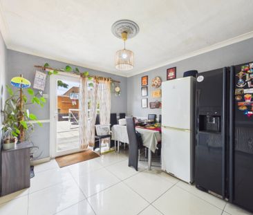 Viola Avenue, Staines-upon-Thames, Surrey,TW19 - Photo 5